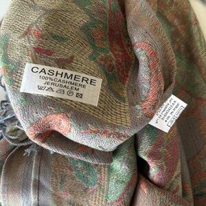 100% cashmere Jerusalem. Beautiful shawl, earthy gentle tones. Fringed edges
